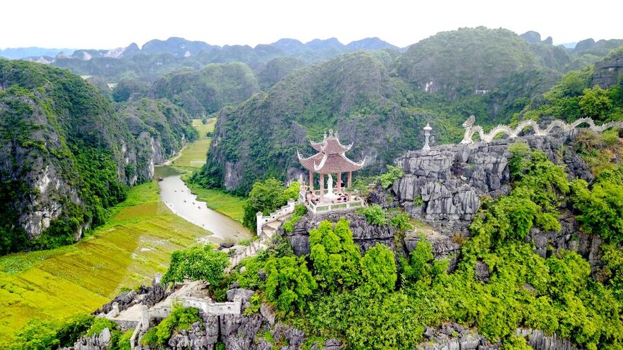 From Hanoi: Bai Dinh, Trang An, and Mua Cave Full-Day Tour - Transport, guides, and the shape of the day