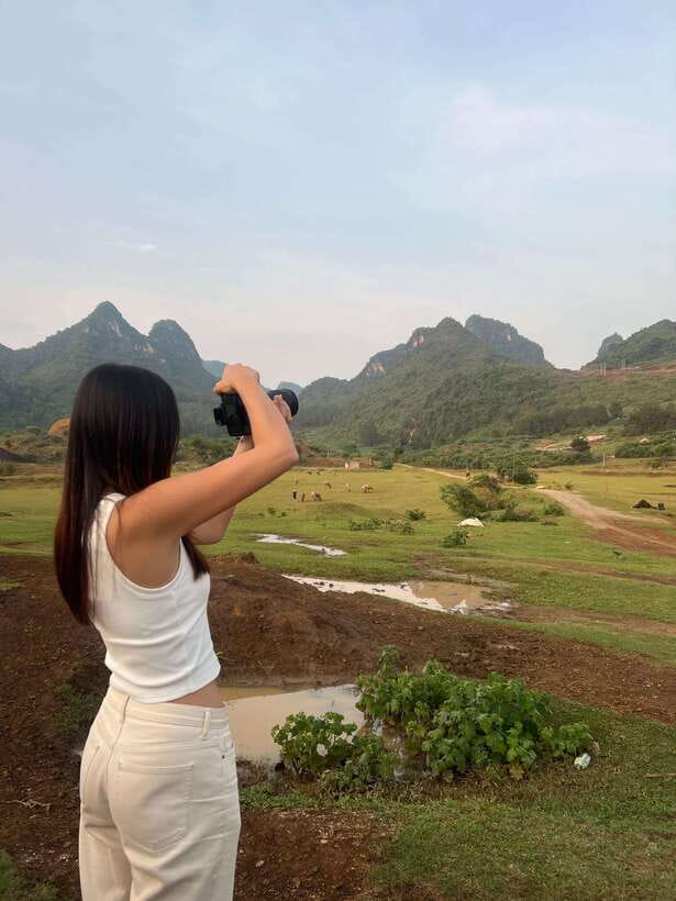 From Hanoi: Ban Gioc Waterfall & Angel Mountain 2-Day Tour - Food, guides, and the small-group advantage