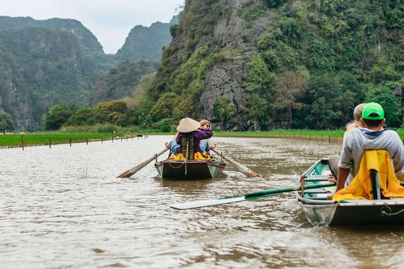 From Hanoi: Full-Day Ninh Binh Highlights Small Group Tour - The ride from Hanoi in a limousine van