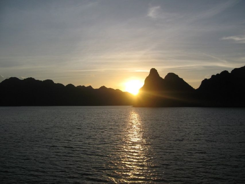 From Hanoi: Ha Long - Bai Tu Long Bay 2-Day 1-Night Cruise - Key points to know before you book