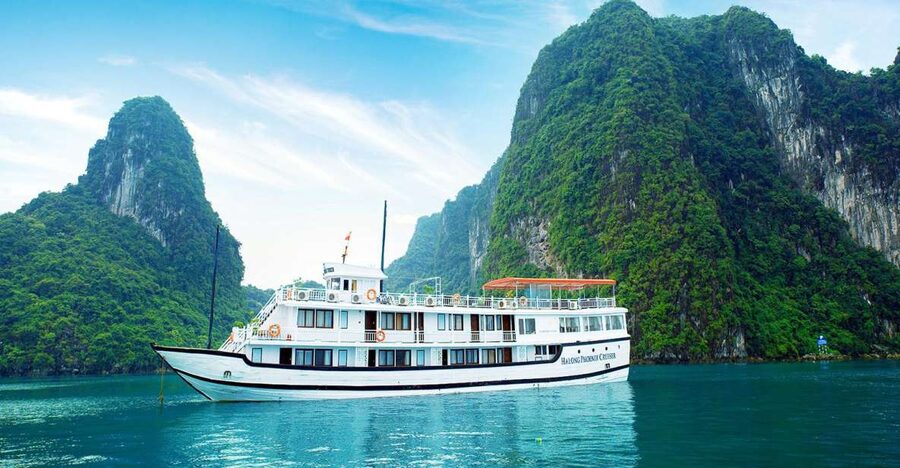 From Hanoi: Halong Explorer 3-Day Deluxe Cruise - Night one: sunset, seafood, and squid fishing