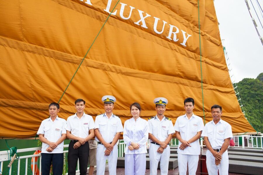 From Hanoi: Halong Explorer 3-Day Deluxe Cruise - Day two: Ba Trai Dao and the quieter southern bay