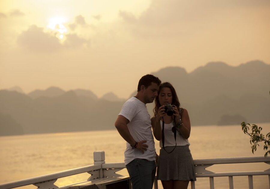 From Hanoi: Halong Explorer 3-Day Deluxe Cruise - Day three: Sung Sot Cave and the return cruise