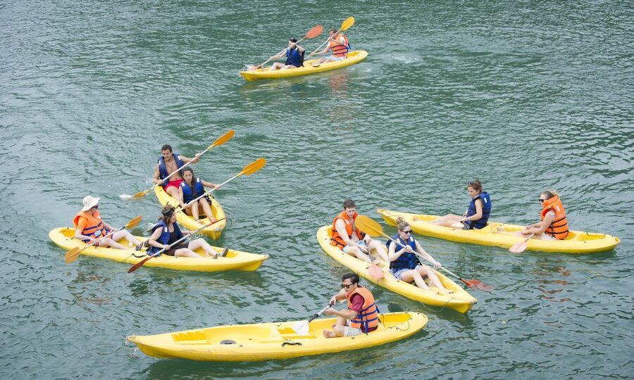 From Hanoi: Halong Explorer 3-Day Deluxe Cruise - Crowds, comfort, and the best way to prepare