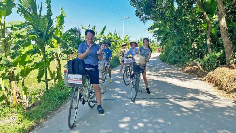 From Hanoi: Hoa Lu/Bai Dinh-Tam Coc/Trang An-Mua Cave Tours - The Trang An or Tam Coc boat journey