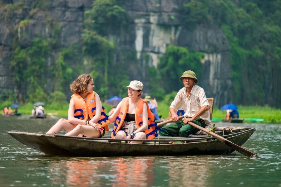 From Hanoi: Hoa Lu & Tam Coc with Buffet lunch & Cycling - Who should book this outing