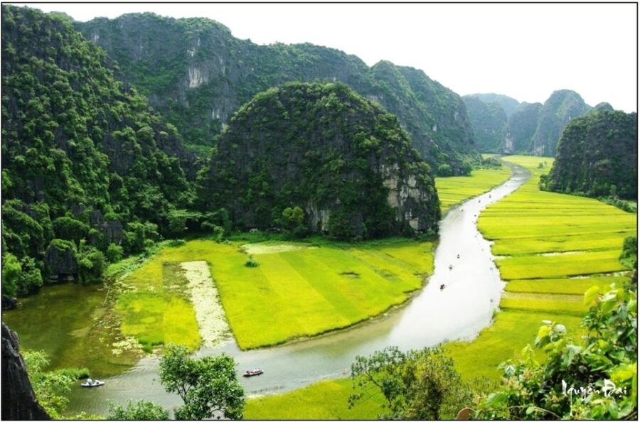 From Hanoi: Hoa Lu & Tam Coc with Buffet lunch & Cycling - What $28 really covers