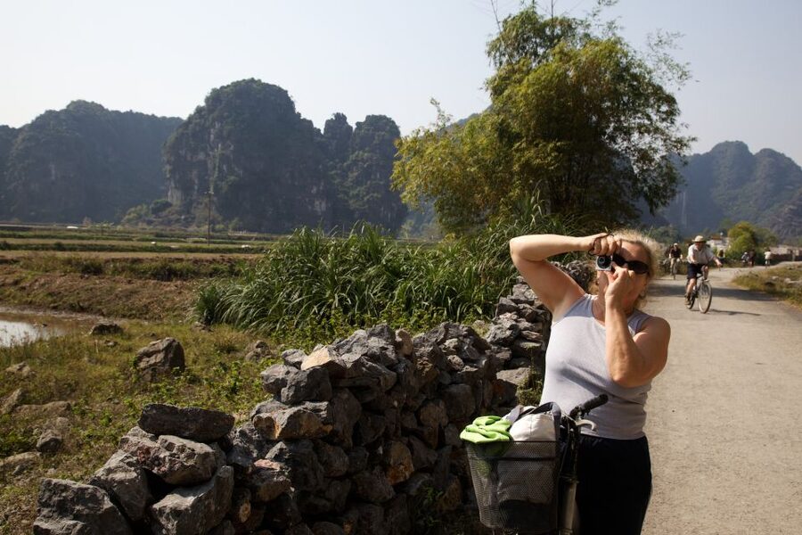 From Hanoi: Hoa Lu & Tam Coc with Buffet lunch & Cycling - Hoa Lu and the story of Vietnam’s early capital