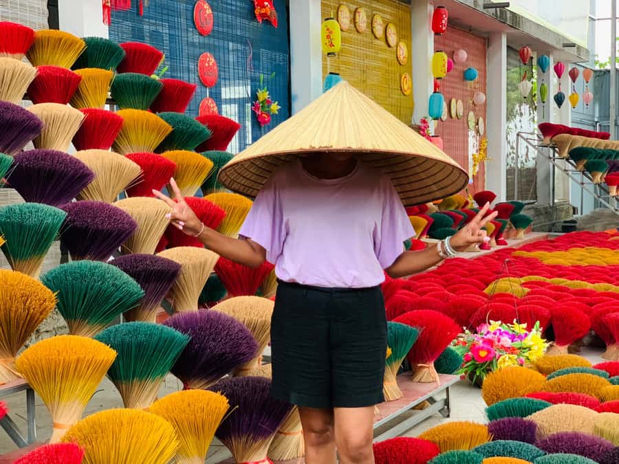 From Hanoi: Incense Village, Conical Hat and HaThai Art Tour - How the guides shape the experience