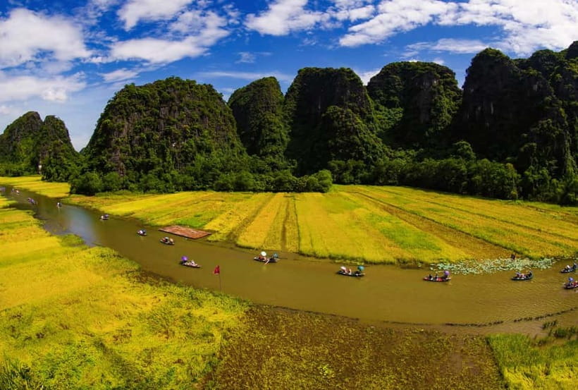 From Hanoi: Ninh Binh Boat Ride, Mua Cave Hike, Temple Visit - The river: Trang An or Tam Coc