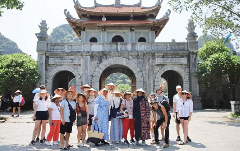 From Hanoi: Ninh Binh Boat Ride, Mua Cave Hike, Temple Visit - Lunch and the rhythm of a long day