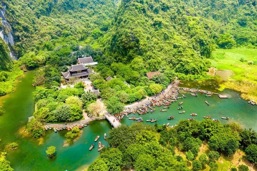 From Hanoi: Ninh Binh Boat Ride, Mua Cave Hike, Temple Visit - Shared bus, VIP Dcar, or private car?