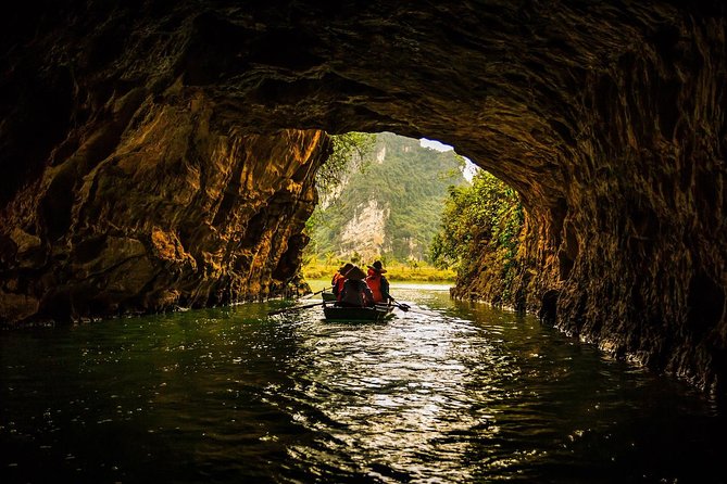 From Hanoi: Ninh Binh Tour Highlights - Transfer & Buffet Lunch - What lunch adds to the day
