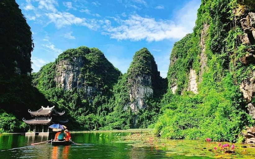From Hanoi/NinhBinh: HoaLu-Bai Din- TrangAn- MuaCave-BichDon - Trang An’s caves and limestone cliffs