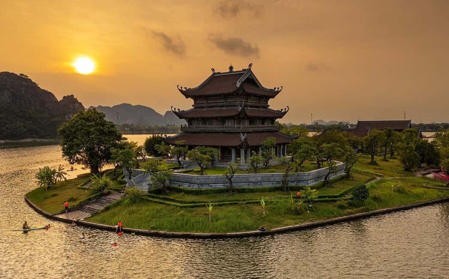 From Hanoi: Trang An Eco-tourism -Bai Dinh pagoda & Mua Cave - Key points to know before booking