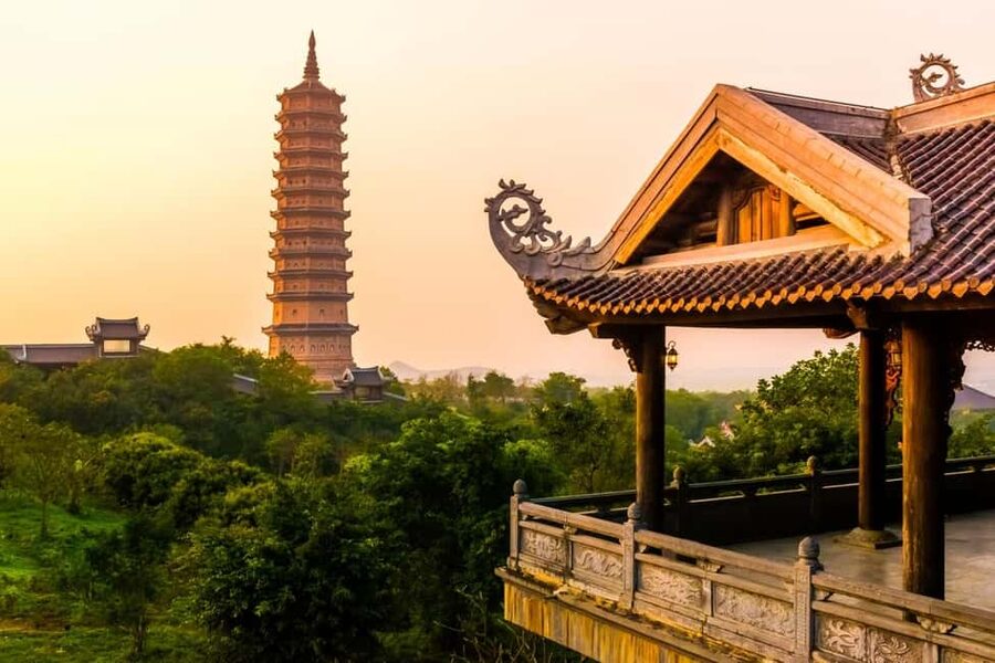 From Hanoi: Trang An Eco-tourism -Bai Dinh pagoda & Mua Cave - The early ride from Hanoi’s Old Quarter