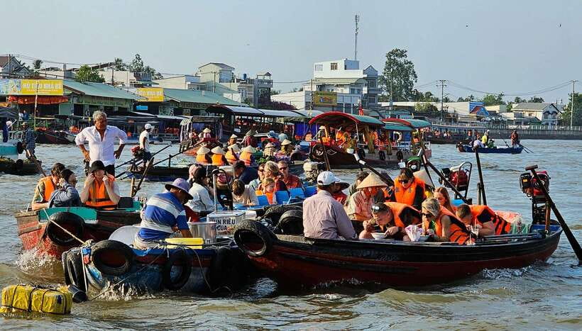From HCM: Mekong Delta Can Tho Floating Market 2-Day Tour - Cooking lunch with local ingredients