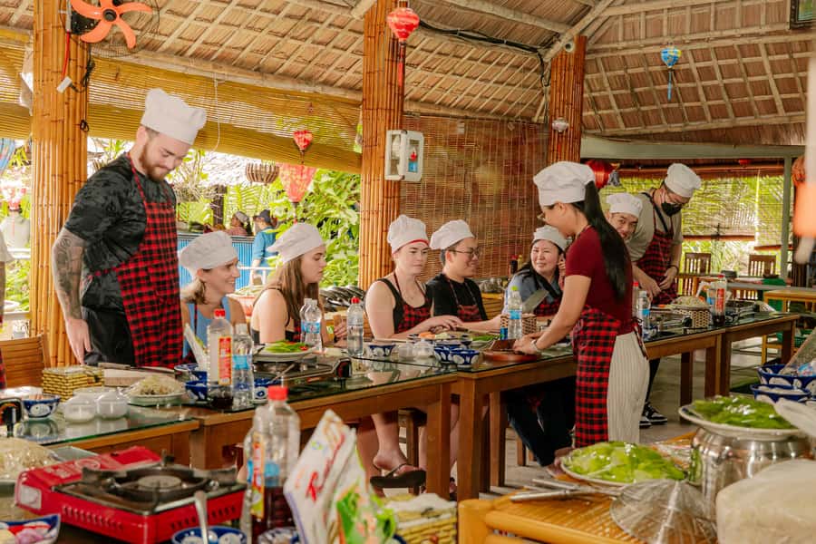From Hoi An: Market Tour, Basket Boat Ride and Cooking Class - Who should book this Hoi An food tour