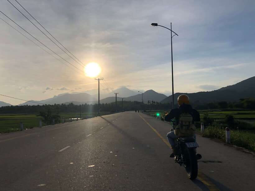 From Hue/Da Nang/Hoi An: Hai Van Pass Tour by Motorbike - Dragon Bridge and Son Tra Peninsula