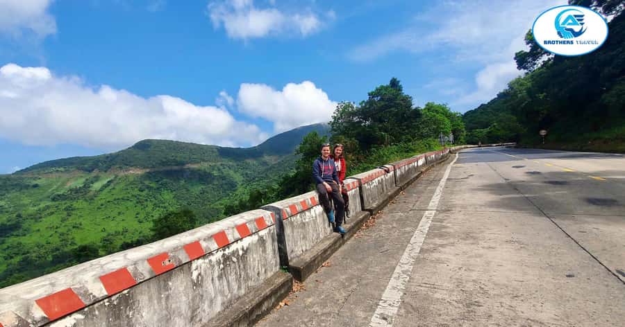 From Hue: Hoi An Guided Bus Tour with 4 Sightseeing Stops - A transfer that earns its sightseeing stops