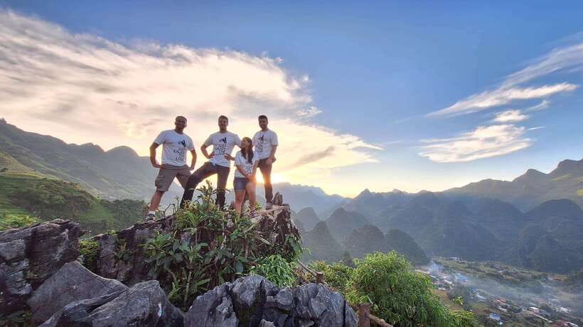 From Sapa: 3-Day Ha Giang Loop with Safe Rider (max 8 pax) - Day three: Du Gia waterfall and the return to Ha Giang