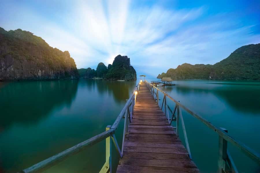 Full day boat trip with Cat Ba's captain Jack - Starting from Cat Ba and Cai Beo Harbor