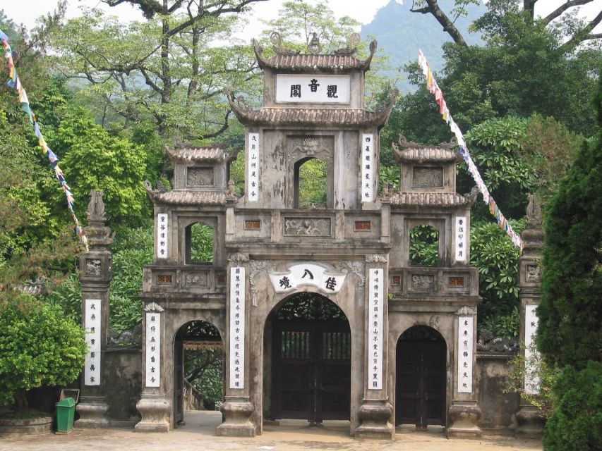 Full-Day Perfume Pagoda Private or Small-Group Tour - Lunch at the mountain base