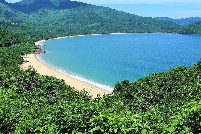 Full-Day Private Motorbike Tour in Hai Van Pass with Lunch - Riding yourself or choosing an easy rider