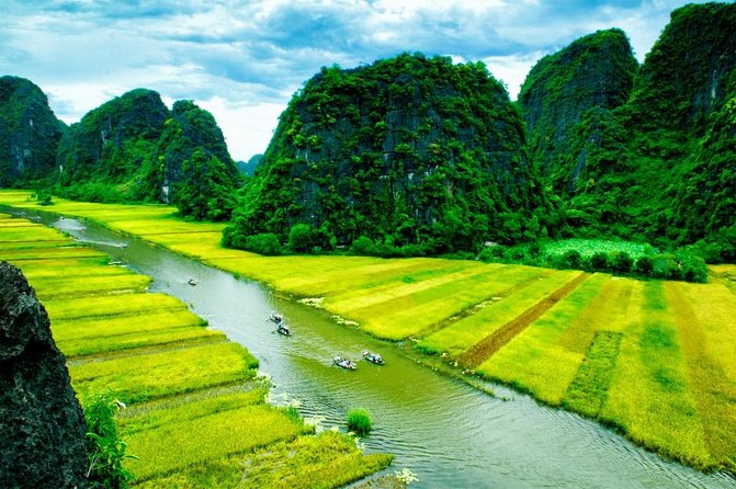 Full-Day Tour Hoa Lu, Tam Coc Boat Trip and Mua Cave - Key points to know before booking