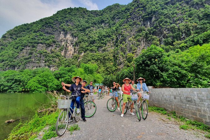 Full-Day Tour Hoa Lu, Tam Coc Boat Trip and Mua Cave - Is $55 a good value?