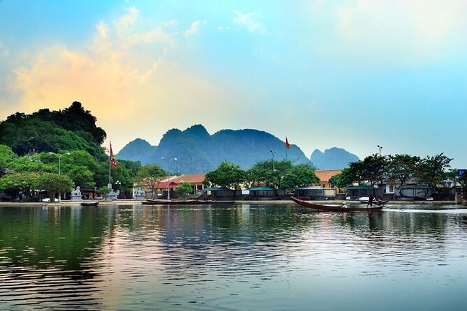 Full Day Tour to Perfume Pagoda with Traditional Boat Ride - Why Perfume Pagoda makes a worthwhile day trip from Hanoi