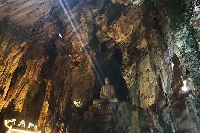 Guided Tour to Marble Mountains & Hoi An Walking Tour , Night Market, Boat Ride - Hoi An Ancient Town in daylight