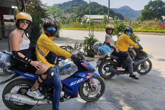 Ha Giang Loop - 2 Day Tour Through the Mountains - Day one: Heaven’s Gate, Yen Minh, and Dong Van