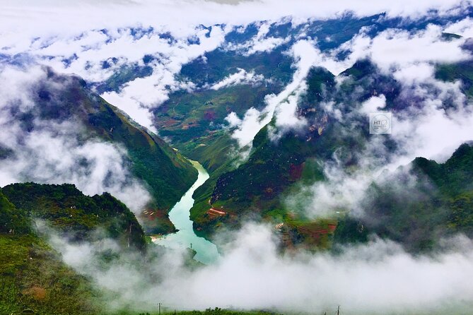 Ha Giang Loop 2D/1N Private Room + Free Dorm Hotel 1N before tour - Day 2: Dong Van and the road to Ma Pi Leng