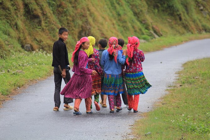 Ha Giang Loop 3 days and 2 nights Motorbike Tour with Easy rider - Easy rider or self-drive?