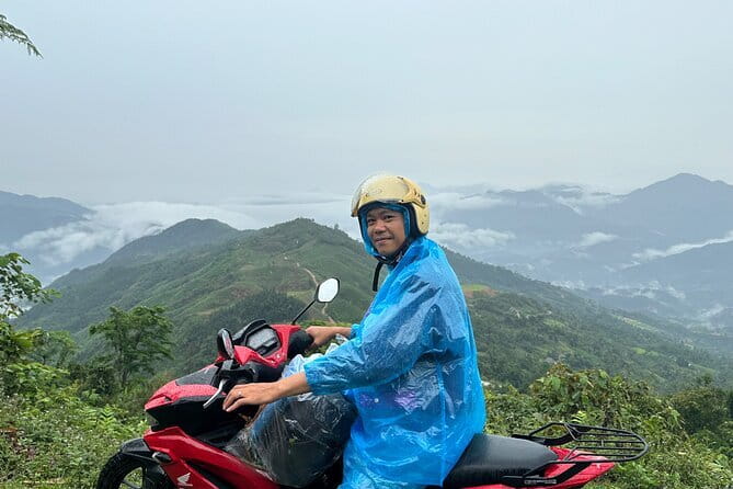 Ha Giang Loop 3 or 4 days Motorcycle with Easy Riders - Day one, from Quan Ba Heaven Gate to Dong Van