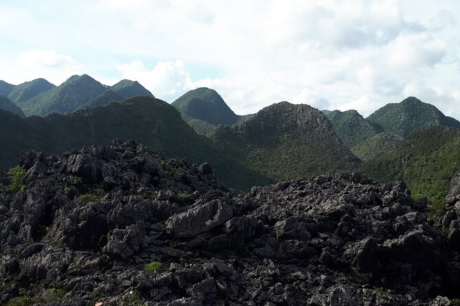Ha Giang tour 3 days 2 nights - Day 2: Dong Van Geopark and the famous Ma Pi Leng Pass