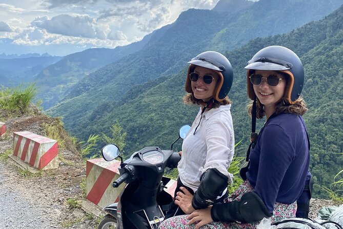 Ha Giang Tour 4 Day-3-Night, English Speaking Guide, Small Group - Day four: Road 181 and Hmong weaving in Lung Tam