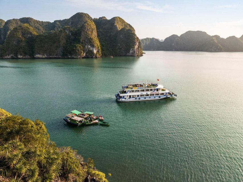Ha Long: Afternoon Cruise with Lunch, Kayaking, and Swimming - The return cruise is social, not rushed