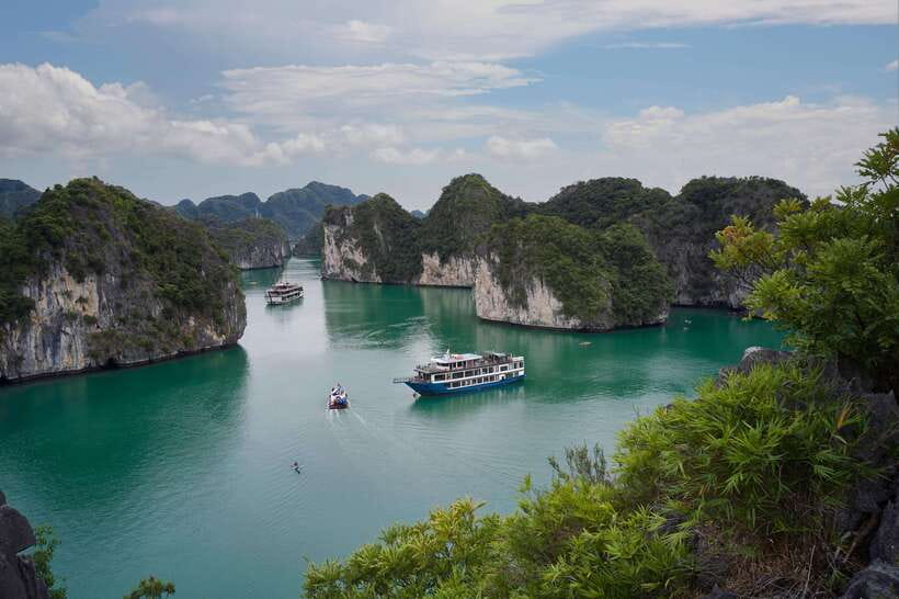 Ha Long Bay: 2-Day Tour with La Pandora Boutique Cruise - Lunch among the limestone islands