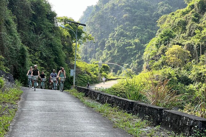 Ha noi: 3D- Halong, Lan ha bay classic cruise, Ninh Binh full day - The small cautions that matter