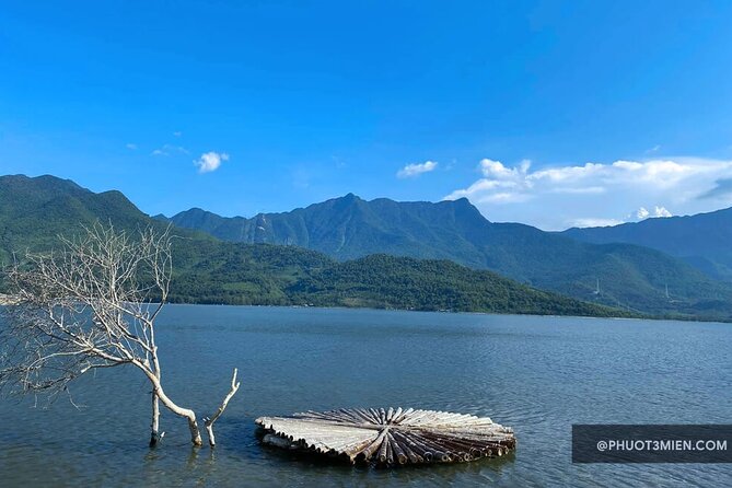 Hai Van Pass and Hue City Sites Deluxe Small Group Tour - A Hue-style lunch in the middle of the day