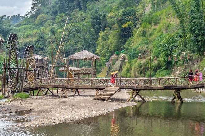 Half Day Cat Cat Village Tour Guided from Sapa - Starting From Sapa and Reaching the Village Gate
