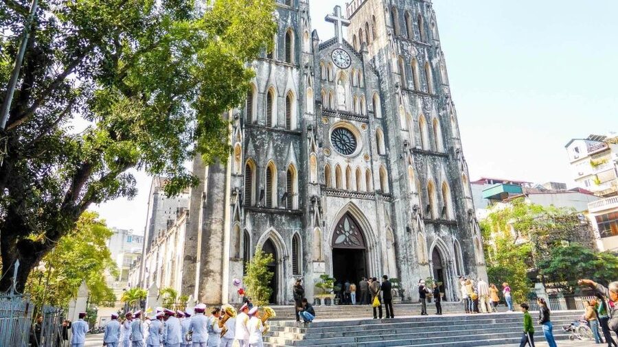Half-Day Hanoi Foodie Tour by Motorbike - St. Joseph’s Cathedral and Hanoi’s French-era center