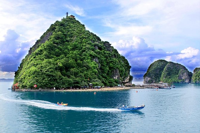 Halong 6 hours Boat tour with Cave, Kayak, lunch, transfer high-way from Hanoi - What the guides add to the day