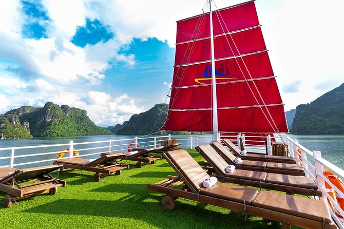 Halong & Bai Tu Long Luxury Day Tour - Fishing village & Kayak - Lunch, group size, and what the price covers