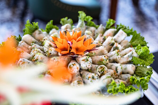 Halong bay 5star Cruise Day Trip: Buffet lunch & Limousine bus - Buffet lunch with karst views