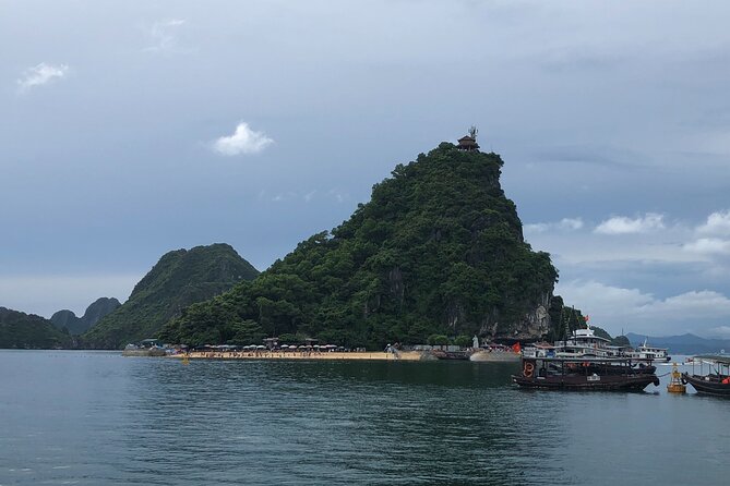 Halong Bay Cruise With Cave, Kayaking, Swimming - Buffet Lunch - Walking through Sung Sot Cave at 2:00 pm