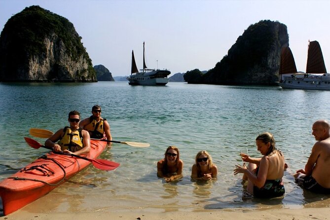 Halong Bay Day Tour By Diamond Era Cruise,Titop,Sung Sot & kayak - Hang Luon: kayak or bamboo boat through a lagoon