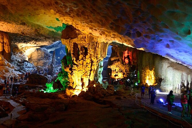 Halong Bay Day Tour By Diamond Era Cruise,Titop,Sung Sot & kayak - The return cruise and the so-called sunset party